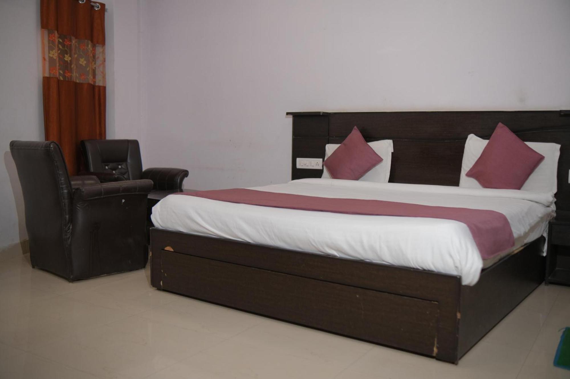 Hotel Quality Time Udaipur Eksteriør billede